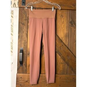 Vuori Women's small Rib Studio Leggings